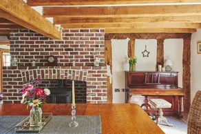 Idyllic 17th Century Farmhouse with Glorious Mountain Views - Image 2
