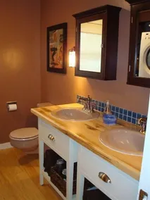 Green Bay Waterfront Cottage.  Year-Round Retreat. Private, 100 ft of lake view. - Image 3