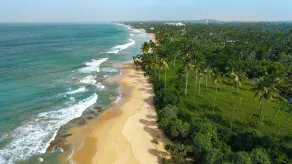 Sihina Lagoon Villa - Image 4