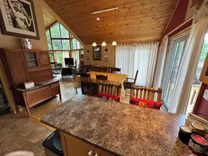 Muskoka lakefront cottage with gorgeous views on Lake Rosseau - Image 5