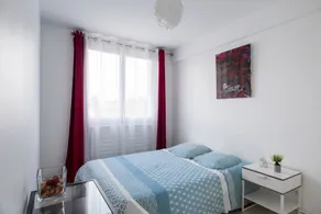 Bright, warm apartment - Image 5