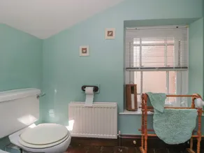 Cathay House - Image 5
