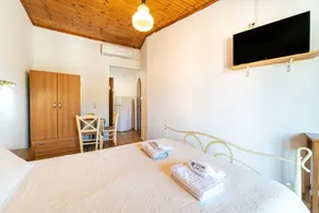 Korina Studios with Sea View, A/C & Wi-Fi - Image 5