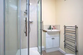 Finest Retreats - Victory Mill - Apartment Five - Image 2