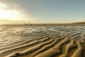 Nordsjökusten direkt på vallen + naturlig strand - Image 5