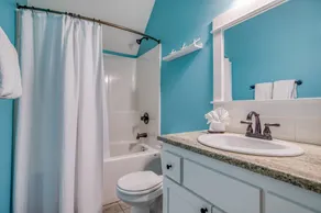 Dog Friendly! Wi-Fi, Hot Tub, Game Room, Huge Deck, Short Walk to the Beach! - Image 2