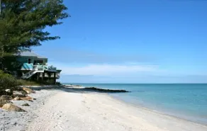 Neues Luxus-Haus am Meer mit abgeschiedenem Privatstrand - Image 5