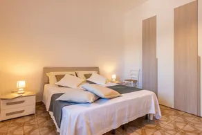 Villa de plage avec piscine privée - entourée d'un grand jardin verdoyant et paisible - Image 5
