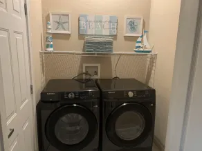 Luxury Top Floor Condo,  3 Bedroom, Disney 10 Mins - Image 2