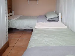 2 bedroom accommodation in Bridlington - Image 3