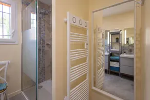 Maison Neuve au Coeur du Luberon Pour 6 Personnes, Climatisation,wifi - Image 3