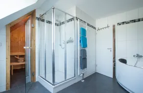 Luxury penthouse with large roof terrace, beach location, sauna & fireplace! - Image 5