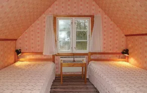 Belle maison de 2 chambres à Vittsjö - Image 3