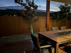 Relaxing home on the canal in Eli Waters - Image 3