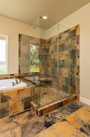 Spacious house with stunning views @ Running Y - Image 5