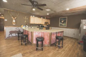 New Construction perfect for outdoor enthusiast centrally located - Image 3