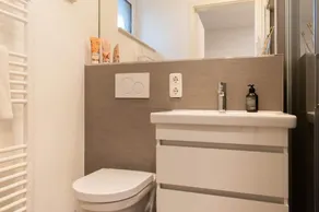 Apartment port edge - Image 3