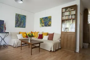 Uma encantadora casa de hóspedes em um jardim a 500m de Paris - Image 3