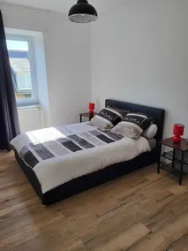 2 nd floor city center apartment - Image 3