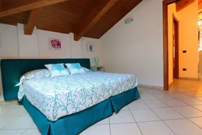 Attic in the heart of Sorrento - Image 3
