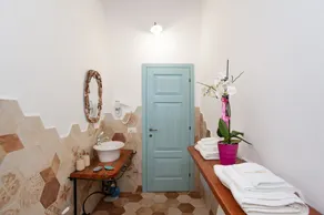 Holiday Home \"Domo Bangone\" with Shared Terrace & Wi-Fi - Image 2