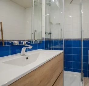 Acogedor Apartamento con Piscina a un Minuto de la Playa - Image 2