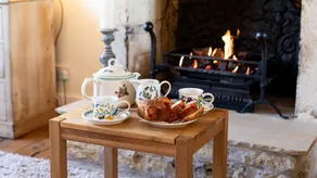 Swift Cottage, Blockley - sleeps 4 guests in 2 bedrooms - Image 2