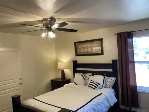 Private home!! Heated Pool Spa, RV, Boat space Oasis getaway! - Image 4