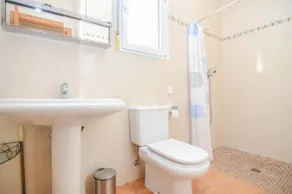 Villa mit Pool im ibizenkischen Stil. Fragen Sie nach Angeboten für einen längeren Aufenthalt - Image 2