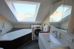 Modern high quality furnished FW in a central location in the old town of Füssen - Image 3