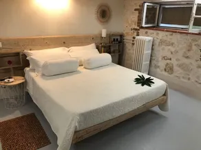 Private Room with Exclusive SPA - Image 2