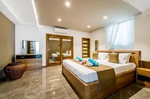 Villa Panorama - Luxury Villa with Indoor and Outdoor Pools - Image 5