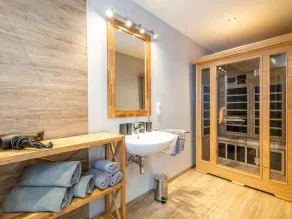 Cosy apartment with sauna - Image 2