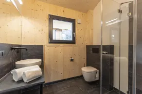 Superior Chalet mit 4 Schlafzimmern & Wellness - Image 4