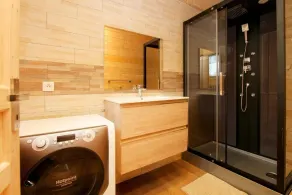 Chalet de Montagne Sauna Jaccuzi Hammam à 300m du Télécabine - Image 4