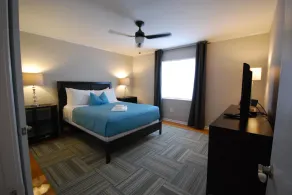 B2bi Clean Cozy Convenient Condo in Buckhead w Free Parking - Image 3