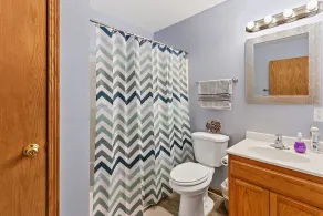 Twin Lakes Dog Friendly Home |Wooded Backyard |Balcony |Short Drive to Alpine & Wilmot Ski Resorts - Image 3