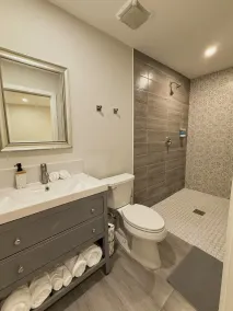 The Redlands Secret Garden Tiny House & Koi Lake - Image 4