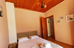 Fabulous apt. w/breakfast near the sea! - Image 5