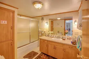 Cute 6-Bedroom Getaway in the heart of Littleton - Image 3