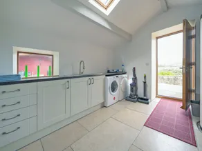 2 bedroom accommodation in Luddendenfoot, near Hebden Bridge - Image 3