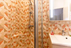 Holiday Home 'Maisonnette Biscarosse' with Private Terrace and Wi-Fi - Image 4