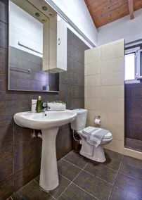 Encantadora casa con piscina privada. - Image 2