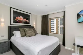 Sydney - SYDN1 - Gloucester Street - Luxury 1BR Apartment in Quay West with Harbour Views in The Rocks Near Circular Quay - Image 5