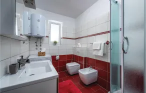 Nice Home In Lovrecica - Image 2