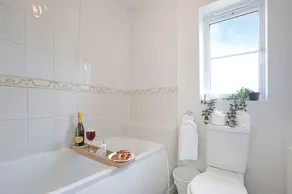 Spacious House - Parking - Garden - Wifi - SmartTV - Image 4
