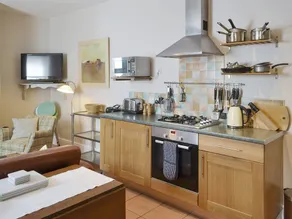 2 bedroom accommodation in Warkworth - Image 5