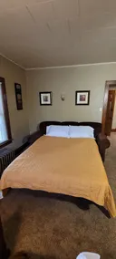 Warm & welcoming 1 bedroom apartment with patio - Image 5