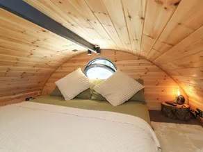 Bugley Pools Hideaway - Image 4