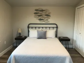 Cozy 1 bedroom with beautiful Alaskan views - Image 4